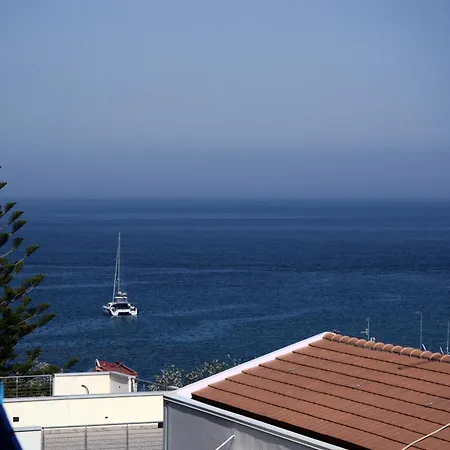 Guest house Blue Breeze 4*